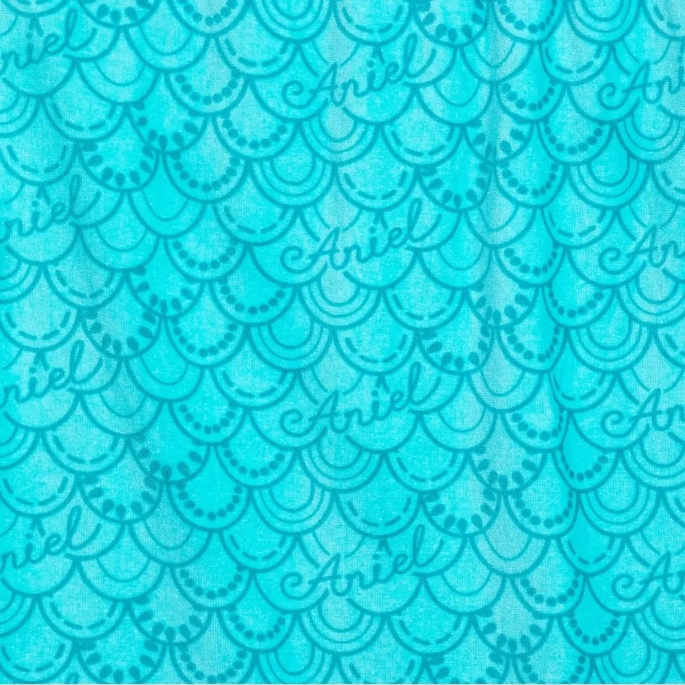 Disney Little Mermaid Ariel Mermaid Tail Fins Deluxe Beach Towel 30